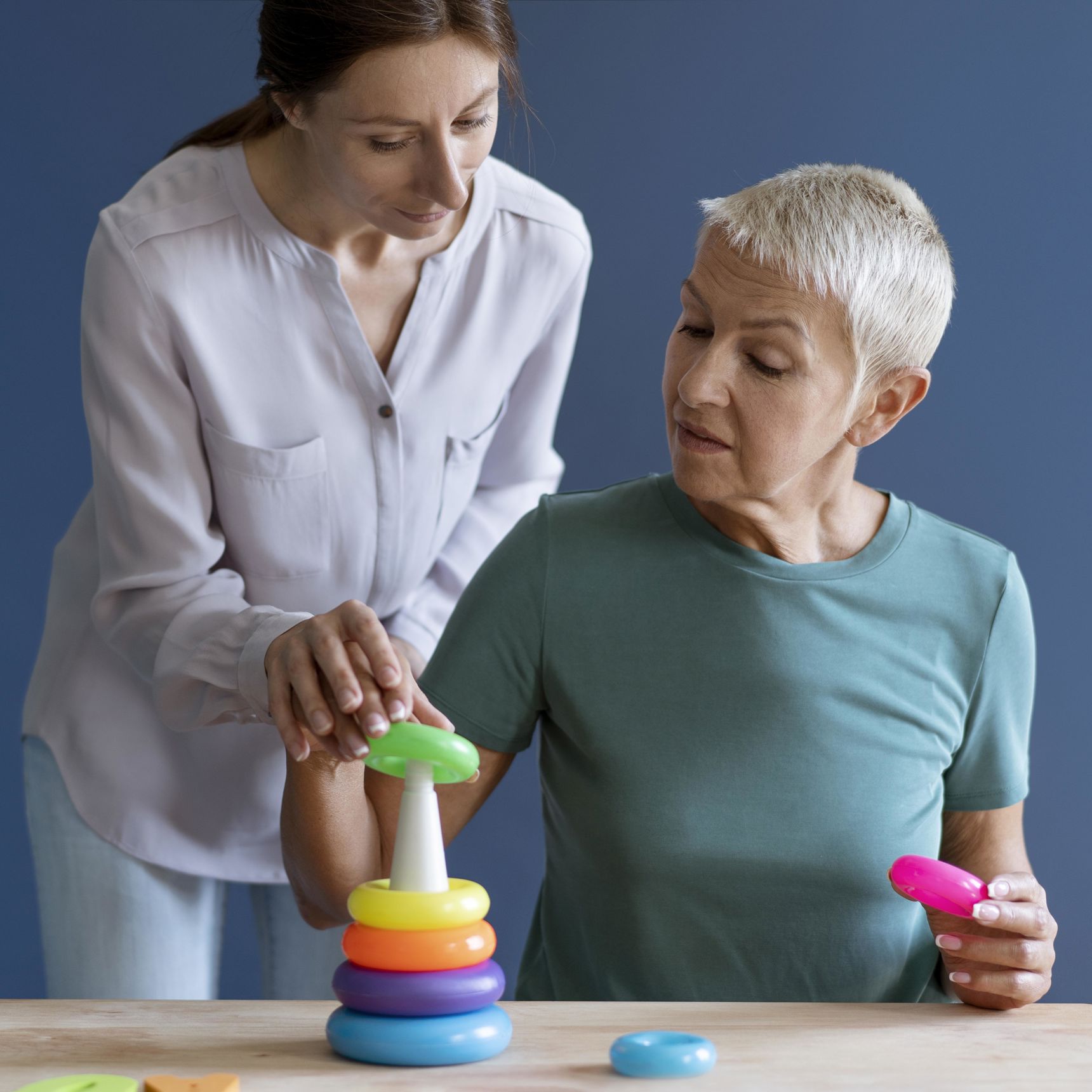 Kvinde træner i træningscenter