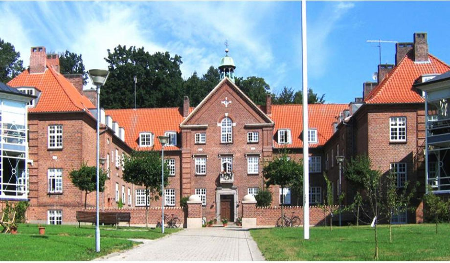 Caroline Amalie Plejecenter Hovedindgangen